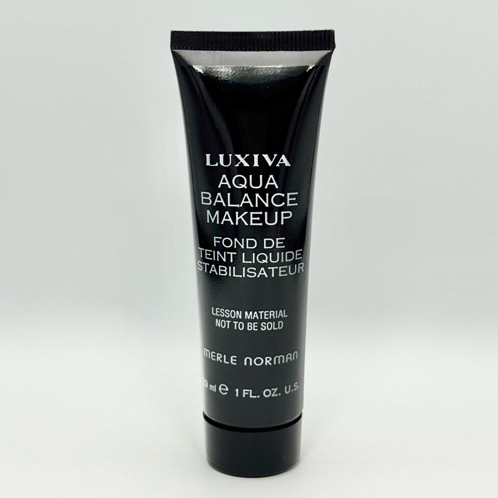 Merle Norman Luxiva Aqua Balance Makeup - ML40 - 1 fl. oz.